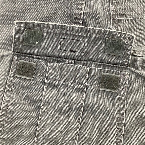 Dickes gray jean cargo shorts relaxed fit size 38 EUC - Picture 12 of 16